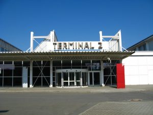 Read more about the article Navigating Airport Terminal 2 With Ease