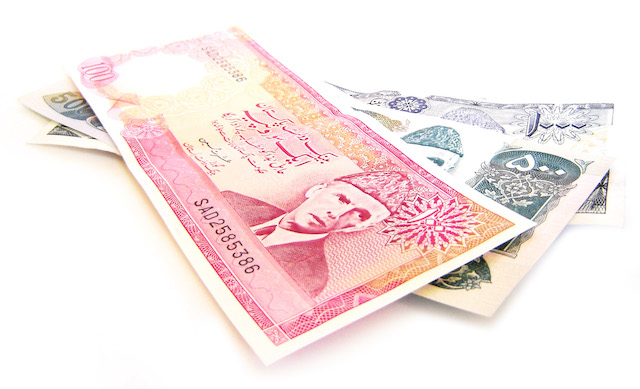 Read more about the article Pakistani Rupees As Airline Crew Payments